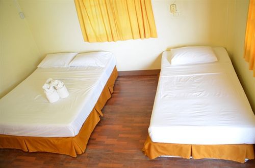 Paradise Hotel 2*